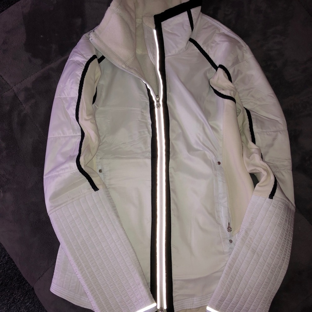 Lululemon Jacket 🍋